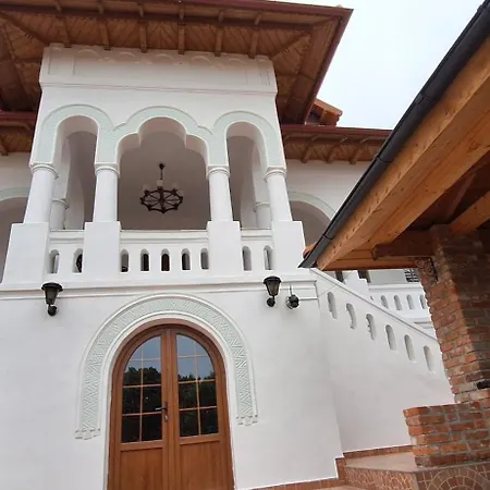Conac Bistreanu 4*