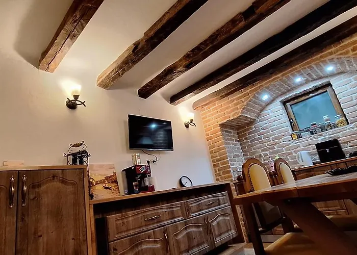 Conac Bistreanu בית הארחה